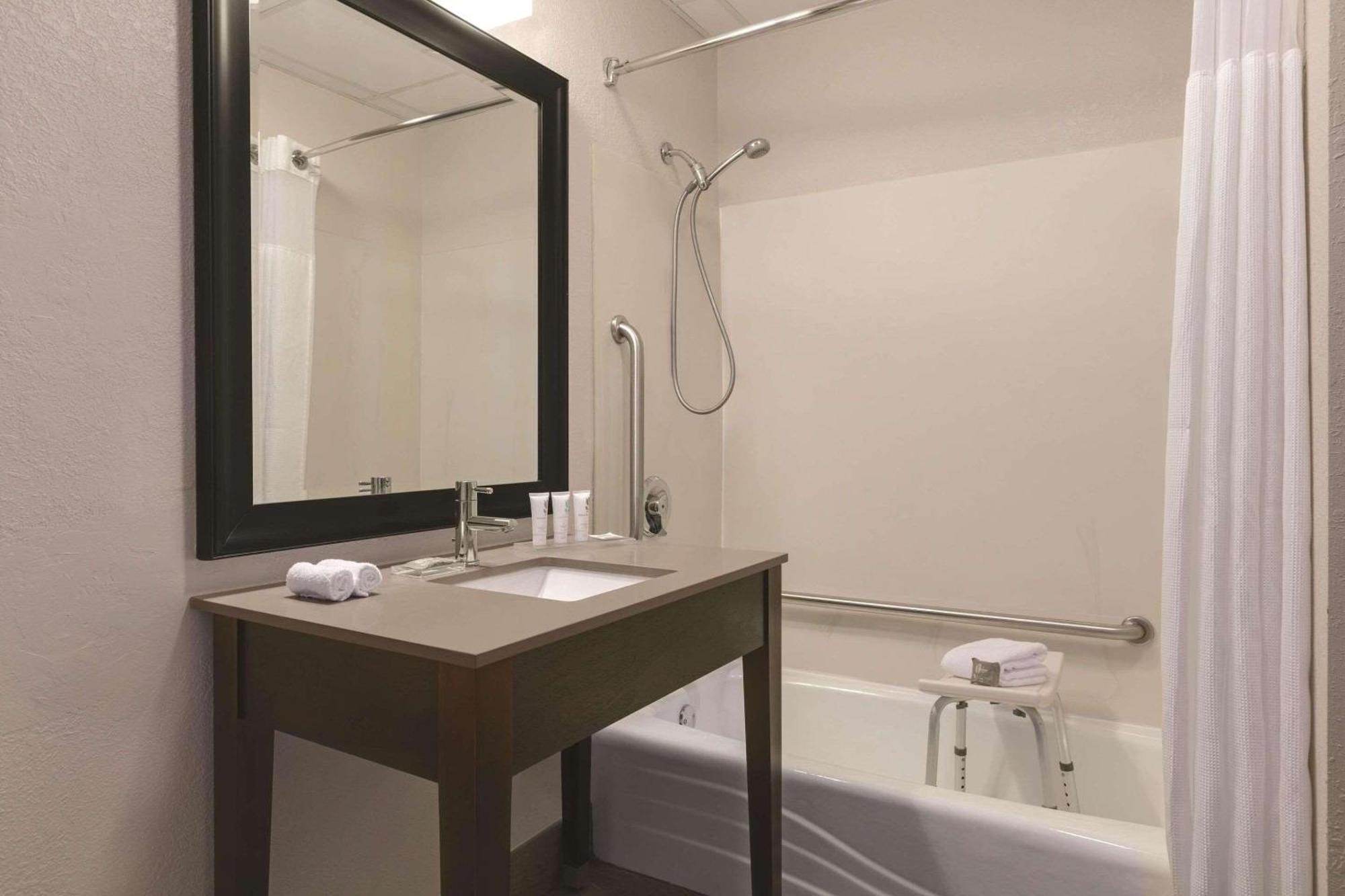 Country Inn & Suites By Radisson, Port Clinton, Oh Ngoại thất bức ảnh