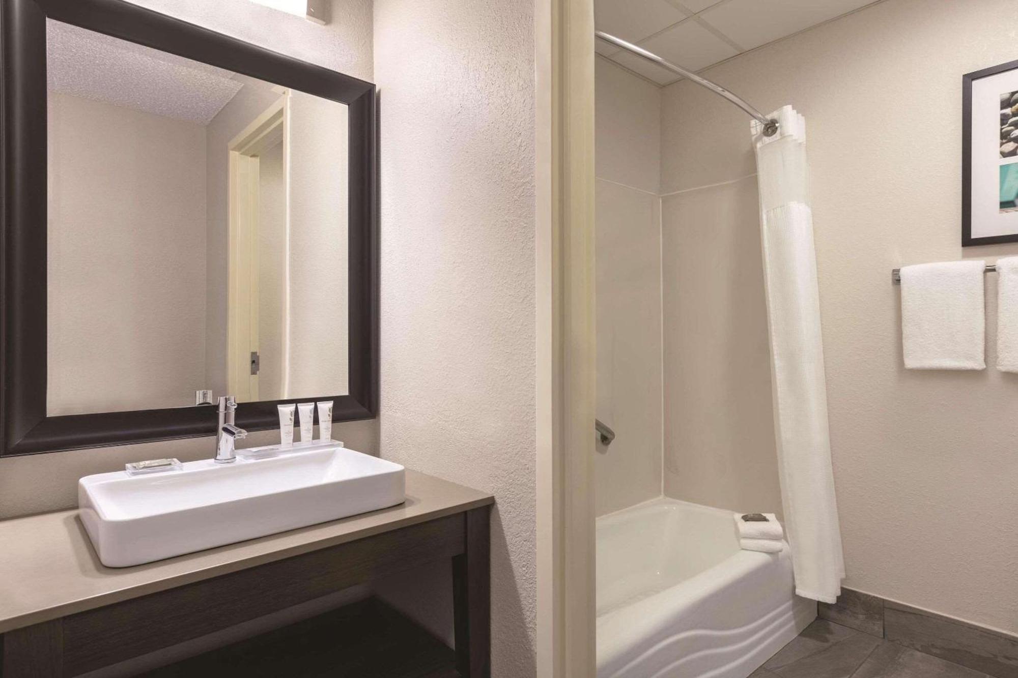 Country Inn & Suites By Radisson, Port Clinton, Oh Ngoại thất bức ảnh