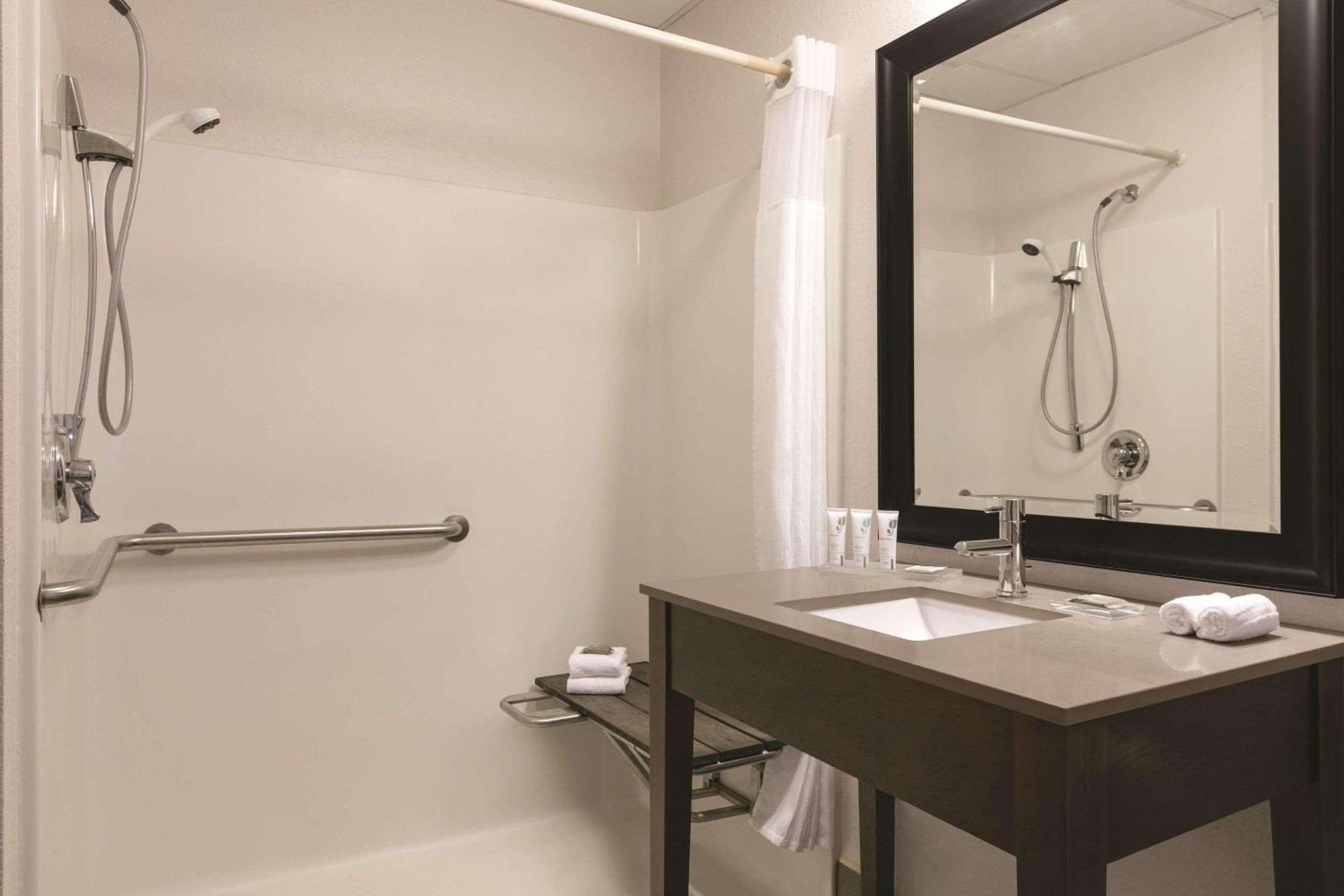 Country Inn & Suites By Radisson, Port Clinton, Oh Ngoại thất bức ảnh